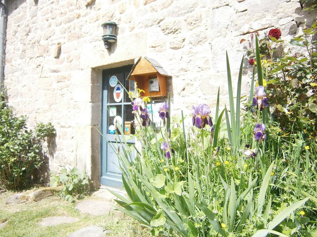 Les Chaumieres De Kerimel Bed & Breakfast Ploemel Bagian luar foto